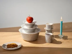 Arabia Mainio Punos Tasse, 0,3 L -Geschäft Für Wohndekoration 2022 Arabia Christmas Studioshoot Mainio Sarastus 01