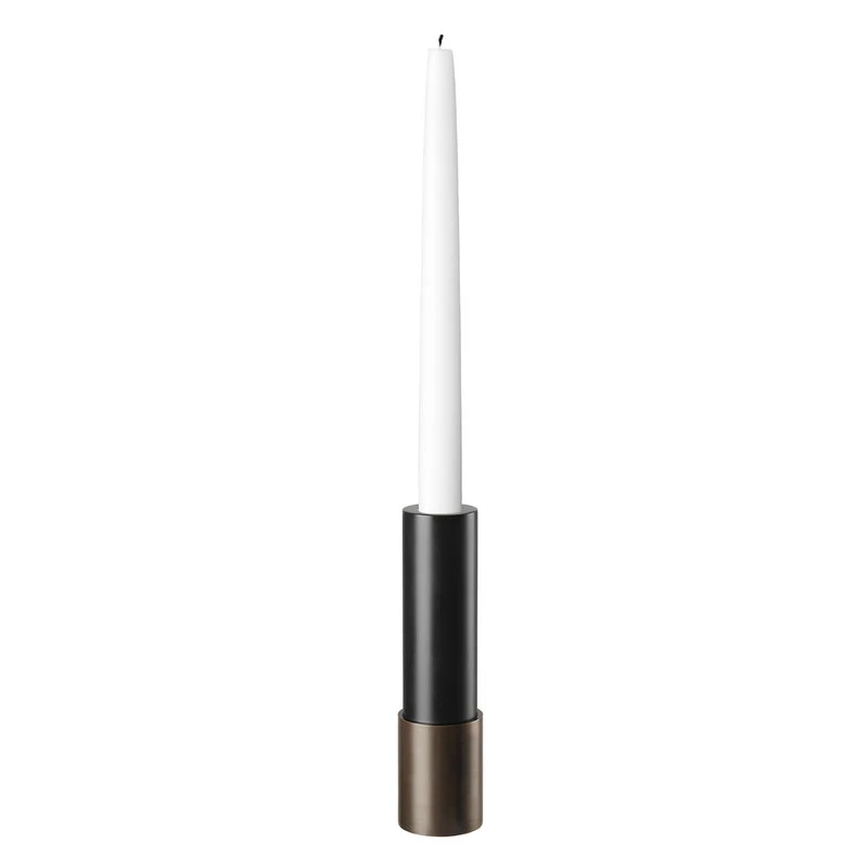 Gubi Candlestick Kerzenhalter, 17 Cm, Antikmessing 1 Gubi Candlestick Kerzenhalter, 17 Cm, Antikmessing