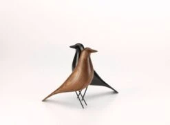 Vitra Eames House Bird, Nussbaum -Geschäft Für Wohndekoration Eames House Bird 2156 2282914 master