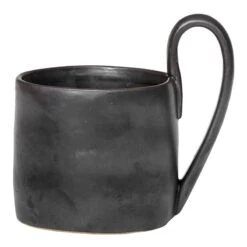 Ferm LIVING Flow Becher, Schwarz
