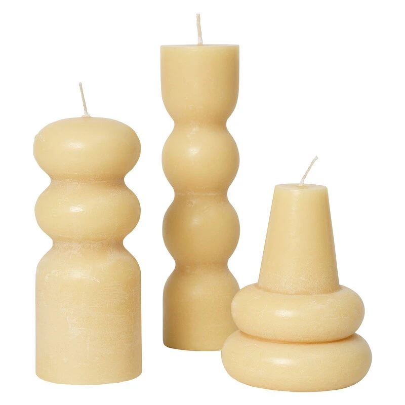 Ferm LIVING Torno Kerzen, 3er-Set, Blassgelb 1 Ferm LIVING Torno Kerzen, 3er-Set, Blassgelb