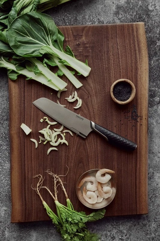 Fiskars Messer Titanium Santoku 2 Fiskars Messer Titanium Santoku – Bild 2