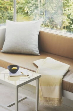 The Sweater Überwurf, Gelb -Geschäft Für Wohndekoration Heg Mller 200625 Silkeborg Uldspinderi2copy