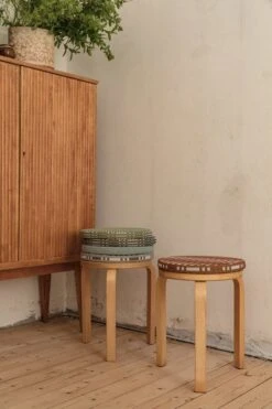 Sitzkissen Nereus Discushion, Ziegelfarben 5 Sitzkissen Nereus Discushion, Ziegelfarben -Geschäft Für Wohndekoration Johanna Gullichsen Discushions