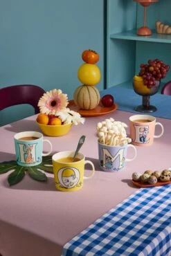 Arabia Mumin Tasse, 400 ml, ABC, O -Geschäft Für Wohndekoration Moomin by Arabia 2022 2023 Alphabet collection HOME 2