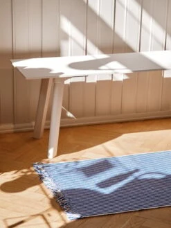 Hay Stripes And Stripes Teppich, 60 X 200 Cm, Bluebell Ripple -Geschäft Für Wohndekoration Stripes and Stripes bluebell ripple CPH Deux 215 Bench pearl white