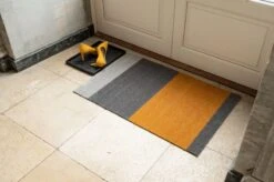 Stripes Matte, 60 x 90 cm, Grau - Gelb 9 Stripes Matte, 60 x 90 cm, Grau - Gelb -Geschäft Für Wohndekoration TICA Floormat Stripes H 10040 60x90 5710555100401 10