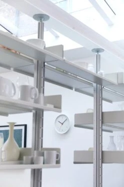 Hay Wall Clock Wanduhr, Weiß -Geschäft Für Wohndekoration Wall Clock white Studio Visit 03