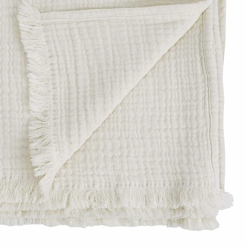 Arkki Tagesdecke, 160 x 260 cm, Kreideweiß 2 Arkki Tagesdecke, 160 x 260 cm, Kreideweiß – Bild 2