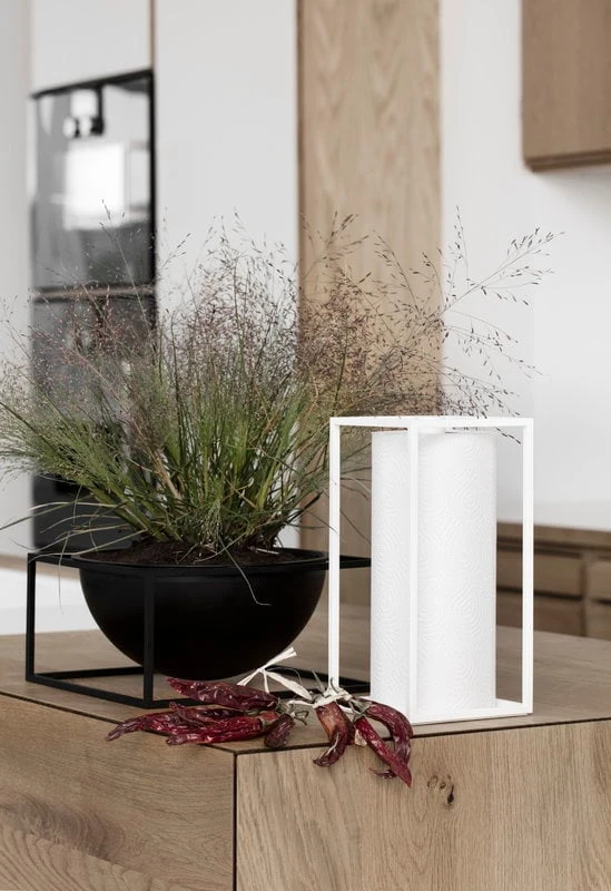 By Lassen Küchenpapierhalter Kubus Roll'in, Weiß 4 By Lassen Küchenpapierhalter Kubus Roll'in, Weiß – Bild 4