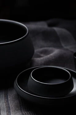 Eclipse Schale, 0,7 L, Flach, Schwarz 7 Eclipse Schale, 0,7 L, Flach, Schwarz -Geschäft Für Wohndekoration foto Vaidava Eclipse 8989