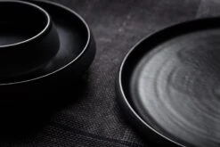 Eclipse Schale, 0,7 L, Flach, Schwarz 8 Eclipse Schale, 0,7 L, Flach, Schwarz -Geschäft Für Wohndekoration foto Vaidava Eclipse 8998