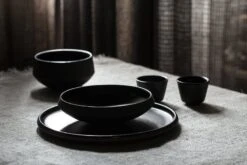 Eclipse Schale, 0,7 L, Flach, Schwarz 9 Eclipse Schale, 0,7 L, Flach, Schwarz -Geschäft Für Wohndekoration foto Vaidava Eclipse 9140