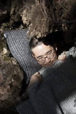 Metsä Kissenbezug, 45 X 45 Cm, Dunkelgrau 10 Metsä Kissenbezug, 45 X 45 Cm, Dunkelgrau -Geschäft Für Wohndekoration lapuankankurit metsa cushion cover and blanket dark grey 1